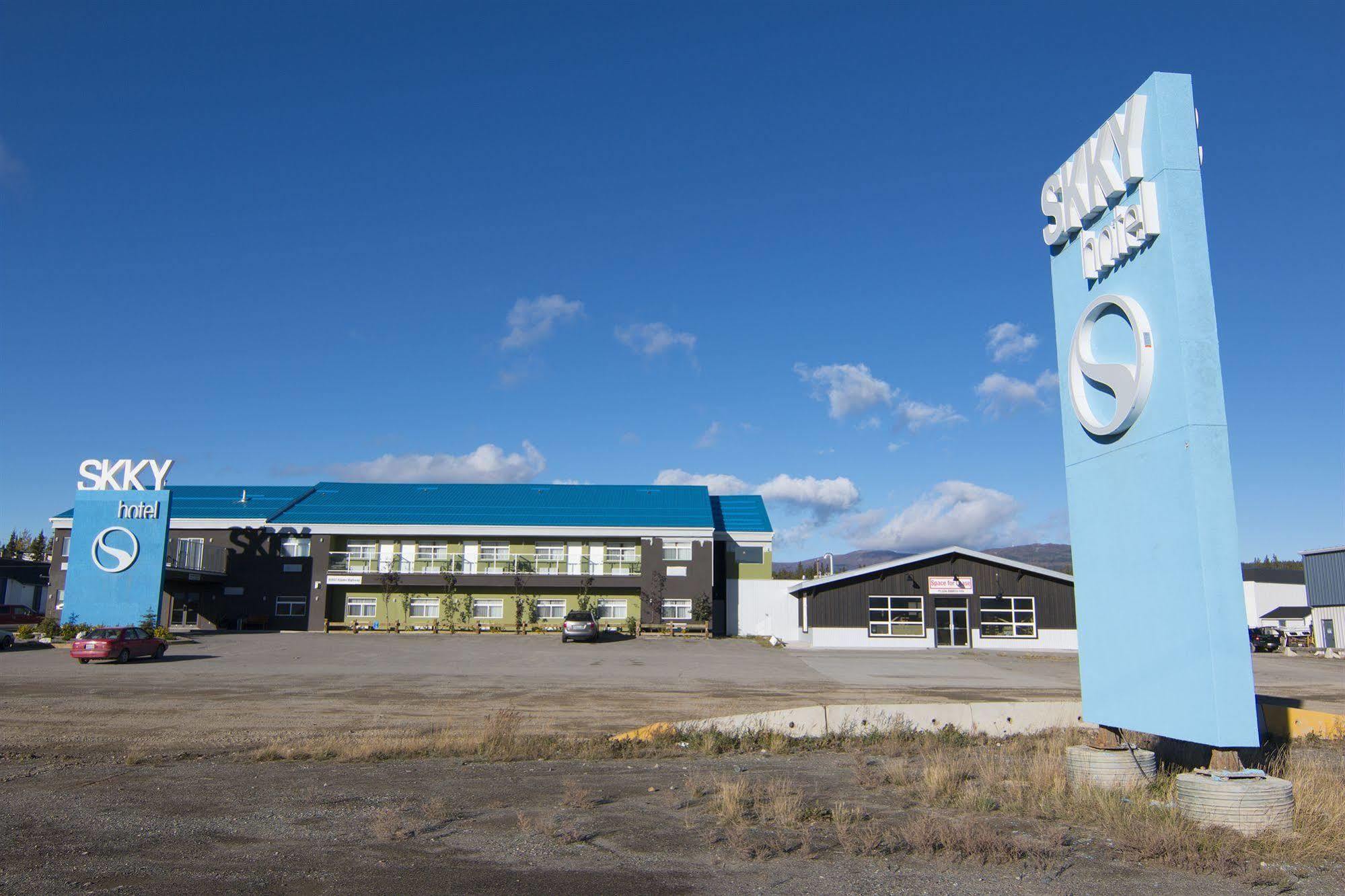 Skky Hotel Whitehorse Exterior photo